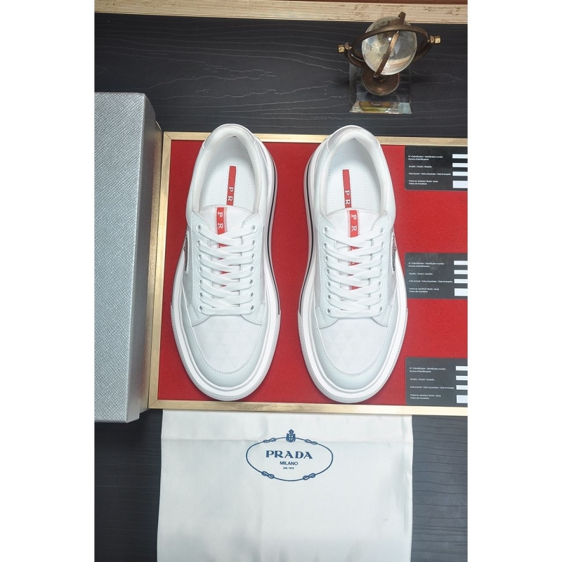 Pra*a casual shoes